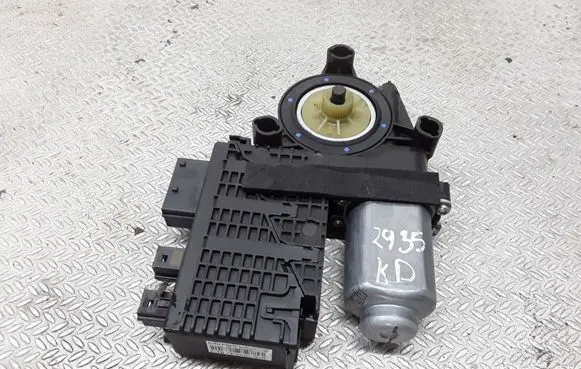 Citroen C4 Grand Picasso Front door window regulator motor 9682495680