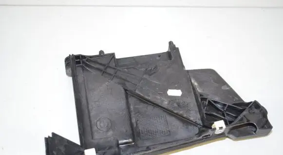 Battery tray