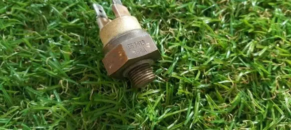 Audi 100 S4 C4 Coolant temperature sensor 053919369A