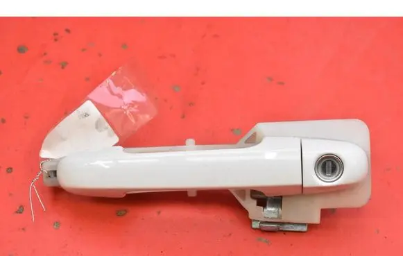 Hyundai Genesis Front door exterior handle 