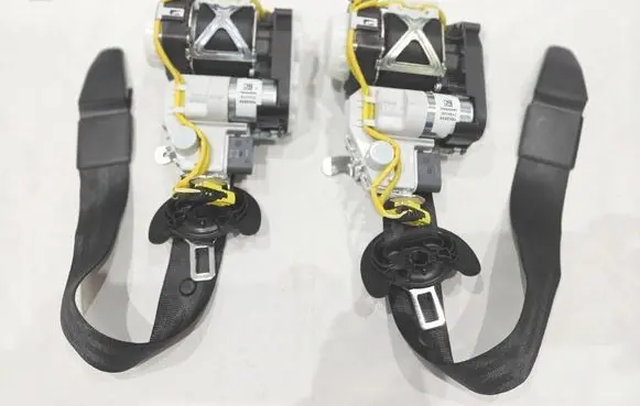 Audi A6 C7 Set of seat belts 4G8857706G 4G8857705H 34078383