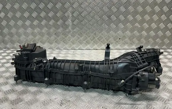 BMW 5 F10 F11 Intake manifold 7811909