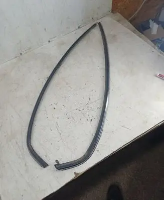 Mini One - Cooper R50 - 53 Windshield trim 
