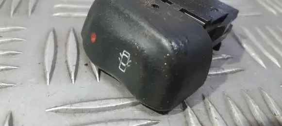 Renault Megane I Central locking switch button 841242B 98078