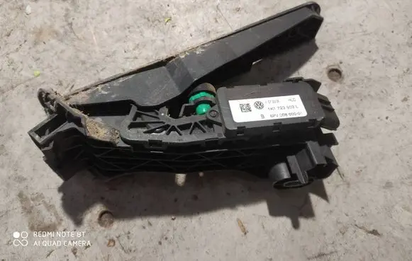 Volkswagen Touran I Accelerator throttle pedal 1K1723503L