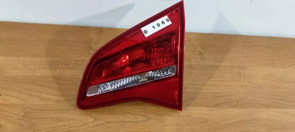 Opel Meriva B Tailgate rear/tail lights 0P011971