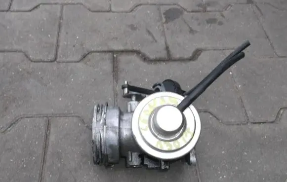 Seat Leon (1M) EGR valve