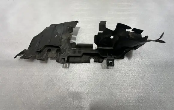 Audi A8 S8 D4 4H Intercooler air guide/duct channel 4H0121283E 4H0121283