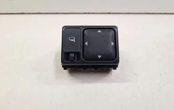 Nissan X-Trail T30 Wing mirror switch