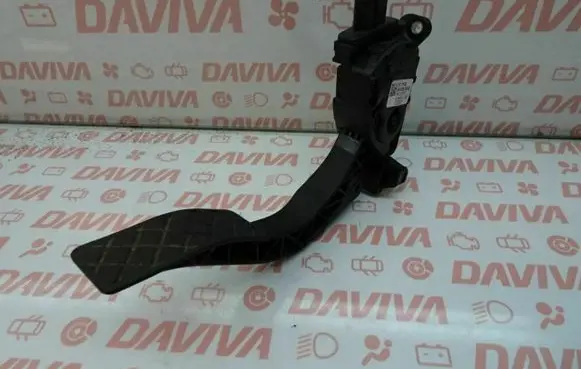 Audi A4 S4 B6 8E 8H Accelerator throttle pedal 8K1721523