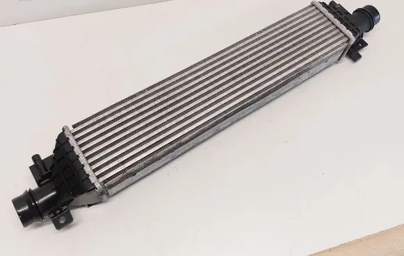 Opel Mokka X Intercooler radiator 95026333