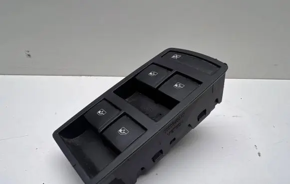 Opel Insignia A Electric window control switch 13301745 211584 8105