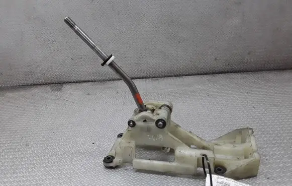 Toyota RAV 4 (XA20) Gear shifter/selector