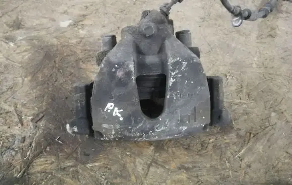 Ford Grand C-MAX Front brake caliper