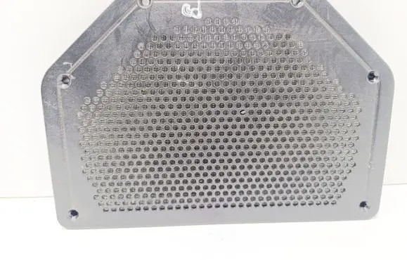 BMW 1 E82 E88 Subwoofer grill/trim 6925328