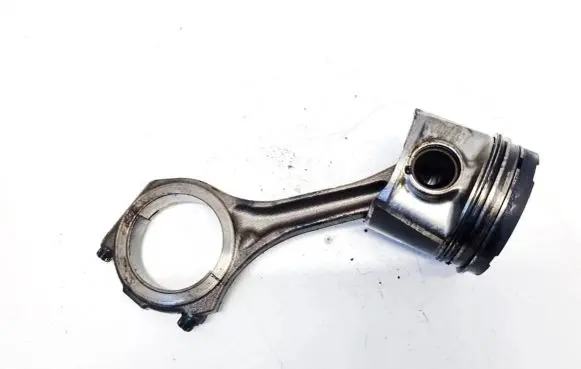 Skoda Superb B5 (3U) Piston with connecting rod
