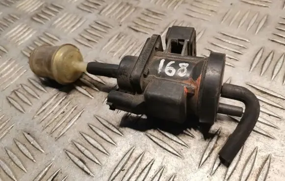 Mercedes-Benz A W168 Turbo solenoid valve 0005450427