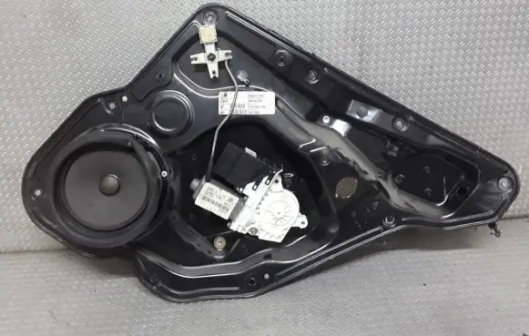 Seat Toledo II (1M) Rear door window regulator with motor 1M0839730F