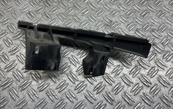Audi Q7 4L Front bumper mounting bracket 4L0807334
