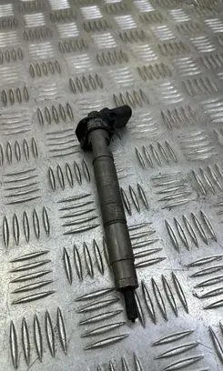 KIA Sorento Fuel injector 338002F000