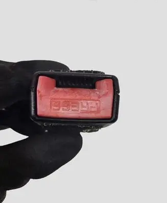 Citroen C5 Front seatbelt buckle 34012654 034K10
