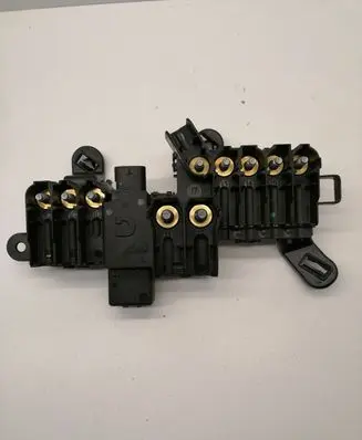 Mercedes-Benz S W221 Fuse module A2215404950