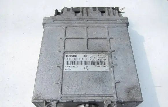 Renault Megane I Engine control unit/module 7700107088