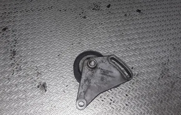 Volkswagen PASSAT B5.5 Air conditioning tensioner 058260511