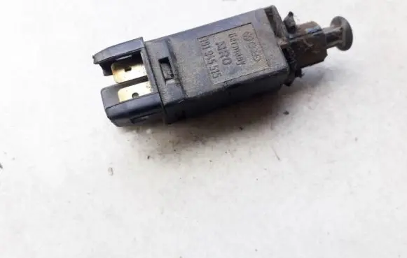 Volkswagen Golf III Brake pedal sensor switch 191945515