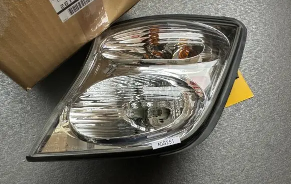 Nissan Patrol Y61 Front fender indicator light 26115VC20A