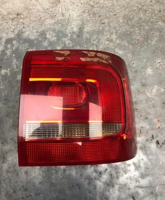 Volkswagen Touran II Rear/tail lights