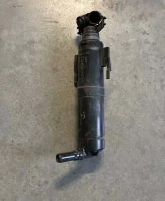 BMW X1 E84 Headlight washer spray nozzle 2990155
