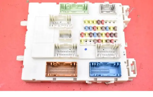 Ford Focus Fuse box set BV6N14A073FN