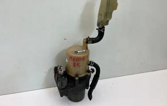 Mazda 3 I Power steering pump