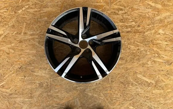 R19 alloy rim