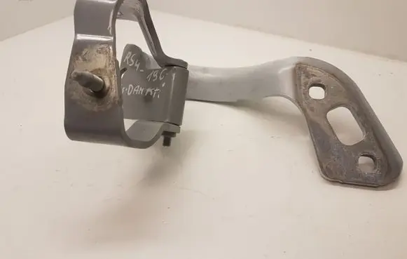 Audi RS4 Tailgate/trunk/boot hinge