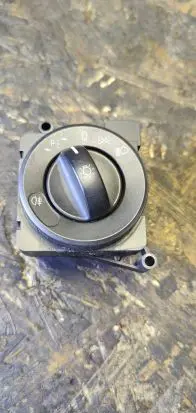 Mercedes-Benz Sprinter W906 Light switch 9065450504