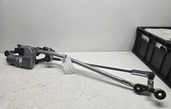 Audi Q7 4L Front wiper linkage and motor 4L1955119A