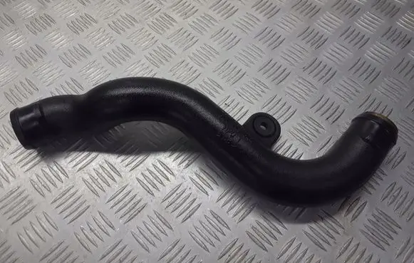 Audi A4 S4 B5 8D Intercooler hose/pipe 8D0145844