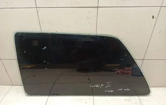 Volkswagen Golf II Rear side window
