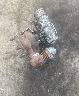Volvo V70 Turbo 074145701J
