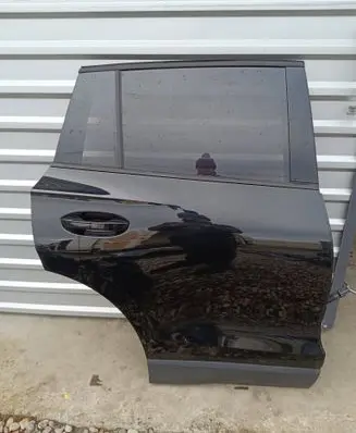 Volkswagen Tiguan Rear door LY9T
