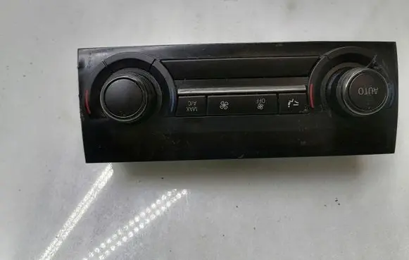 BMW 5 F10 F11 Climate control unit 9304721