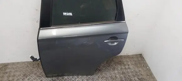 Mitsubishi Outlander Rear door 