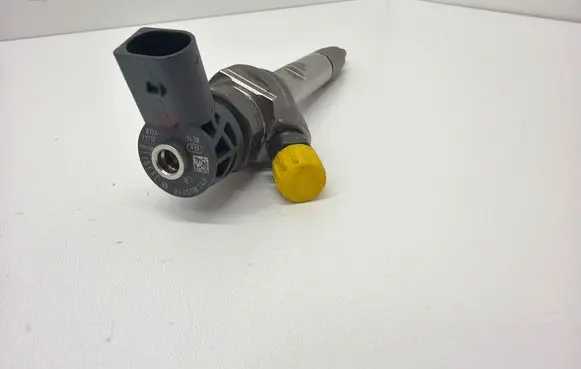 BMW 3 F30 F35 F31 Fuel injector 8514148