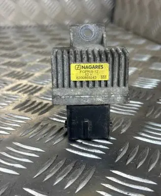 Renault Scenic III - Grand scenic III Glow plug pre-heat relay 8200859243 12217794967 11067JD50C