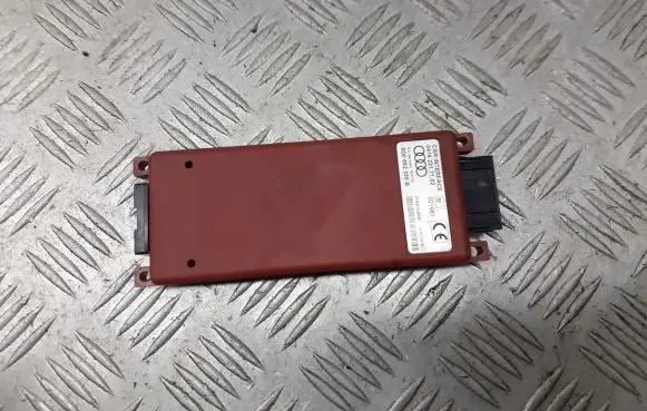 Volkswagen PASSAT B5.5 Voice control module 8D0862335B