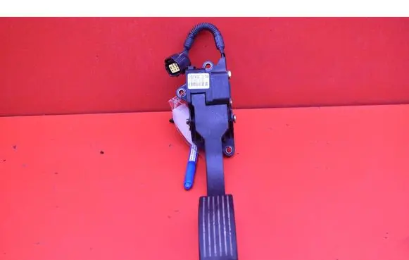 Hyundai Santa Fe Accelerator throttle pedal 32726-26020