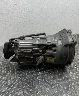 Manual 5 speed gearbox