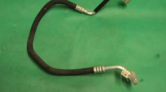 Audi A5 Sportback 8TA Air conditioning (A/C) pipe/hose 8T0260701M